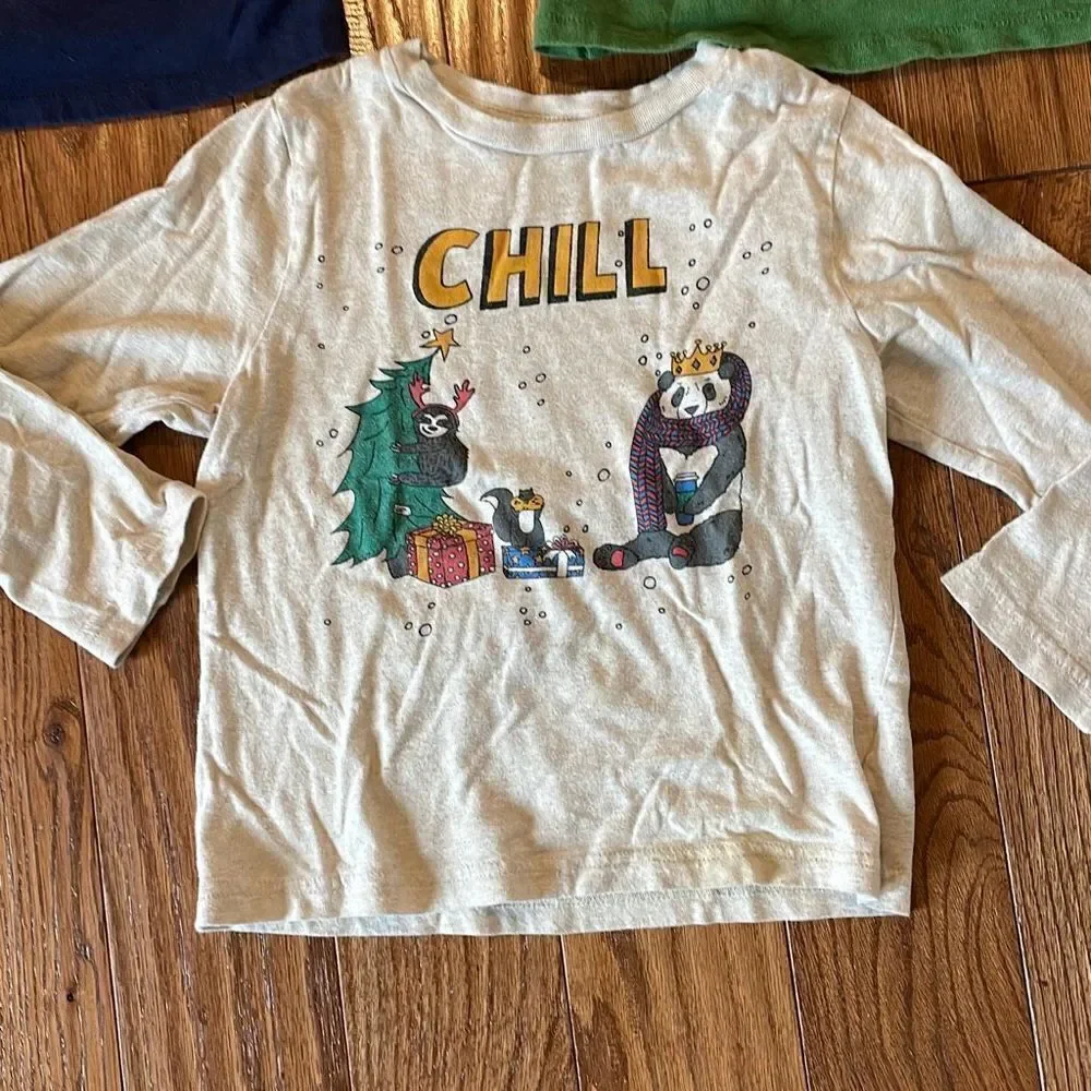 Boys 4-5t long sleeve shirt bundle Christmas holiday theme